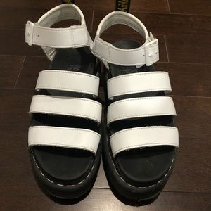 Dr. Martens Blaire Flatform Sandal